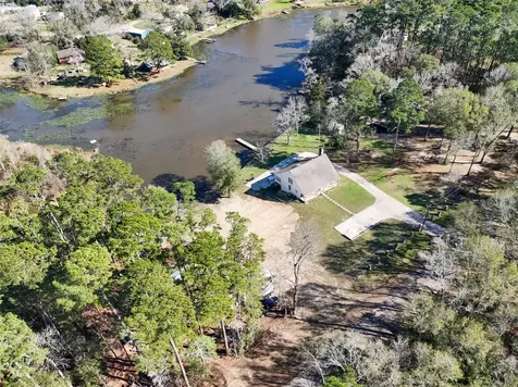 10482 Lake Shore Drive Conroe TX 77303