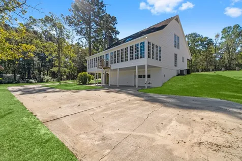 10482 Lake Shore Drive Conroe TX 77303