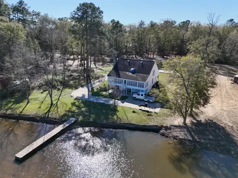 10482 Lake Shore Drive Conroe TX 77303
