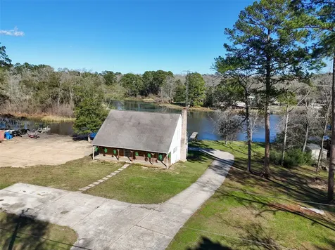 10482 Lake Shore Drive Conroe TX 77303