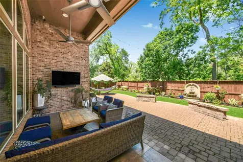 30 Adrianna Path Drive Missouri City TX 77459
