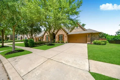 30 Adrianna Path Drive Missouri City TX 77459
