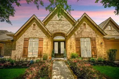 30 Adrianna Path Drive Missouri City TX 77459