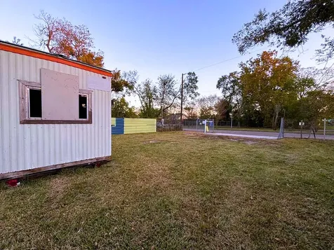 5123 E Crosstimbers Street Houston TX 77016