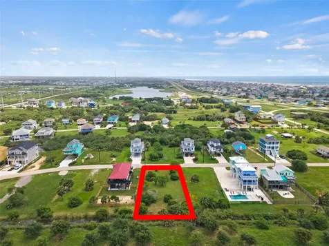 3902 El Lago Street Galveston TX 77554