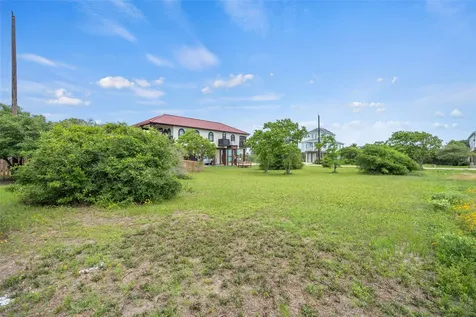 3902 El Lago Street Galveston TX 77554