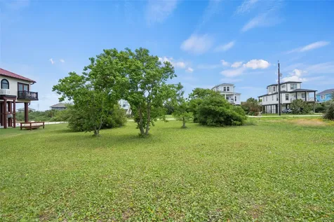 3902 El Lago Street Galveston TX 77554