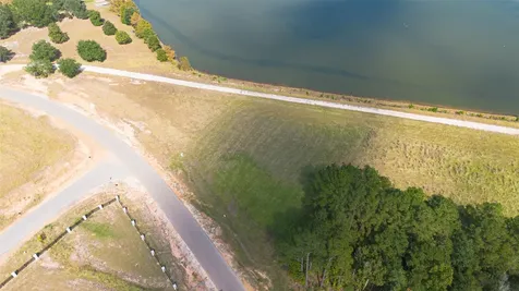 Lot 42 Lakeland Drive Hillister TX 77624