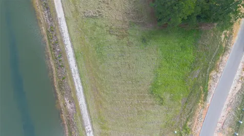 Lot 42 Lakeland Drive Hillister TX 77624