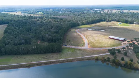 Lot 42 Lakeland Drive Hillister TX 77624