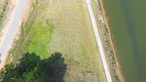Lot 42 Lakeland Drive Hillister TX 77624