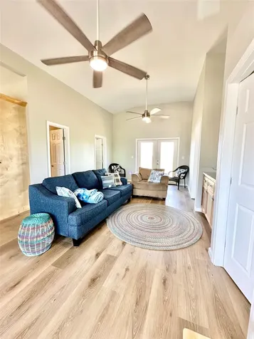 12908 John Reynolds Road Galveston TX 77554