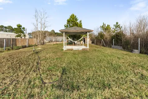 394 Rd 5102 H Cleveland TX 77327