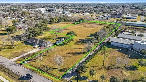 2829 Harkey Road Pearland TX 77584