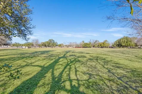2829 Harkey Road Pearland TX 77584