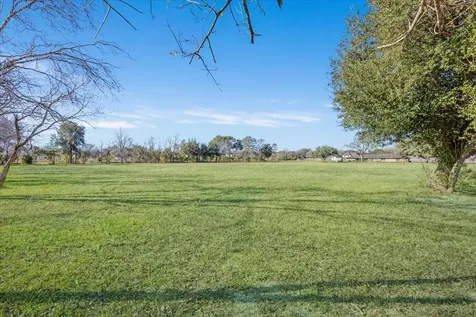 2829 Harkey Road Pearland TX 77584