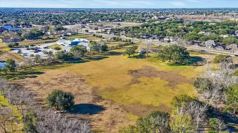 2829 Harkey Road Pearland TX 77584