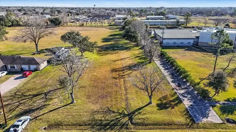 2829 Harkey Road Pearland TX 77584