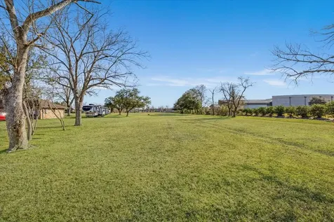2829 Harkey Road Pearland TX 77584