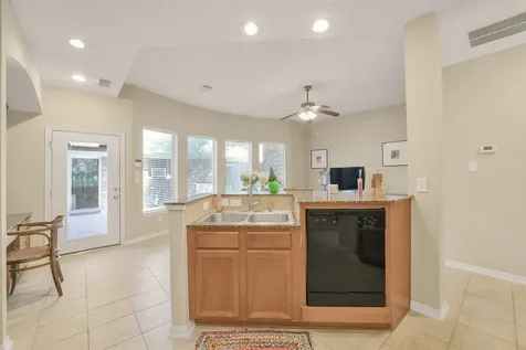 17707 Skyline Arbor Houston TX 77094
