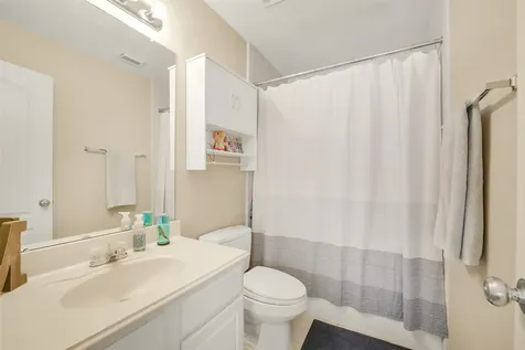 17707 Skyline Arbor Houston TX 77094