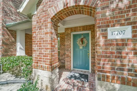 17707 Skyline Arbor Houston TX 77094