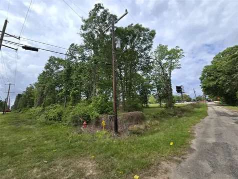 301 Birch Street Cleveland TX 77327