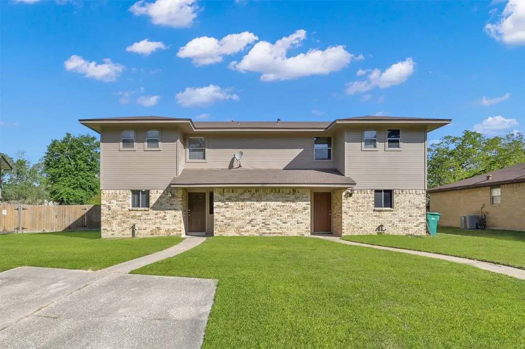 1603 Hazelwood Street Street B Conroe TX 77301