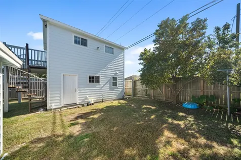 429 19th Avenue N Texas City TX 77590