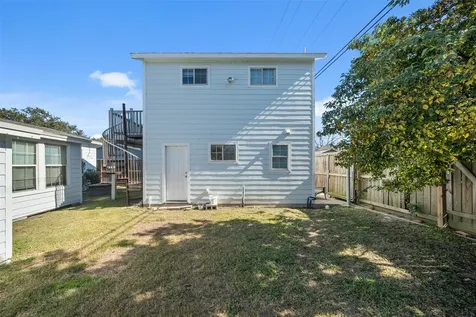 429 19th Avenue N Texas City TX 77590