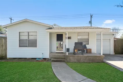 429 19th Avenue N Texas City TX 77590