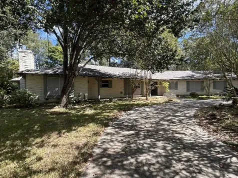757 Charter Oaks Drive Conroe TX 77302