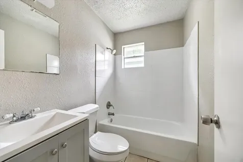 5107 Clover Street Houston TX 77033