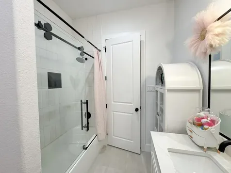 431 Wellshire Drive West Columbia TX 77486