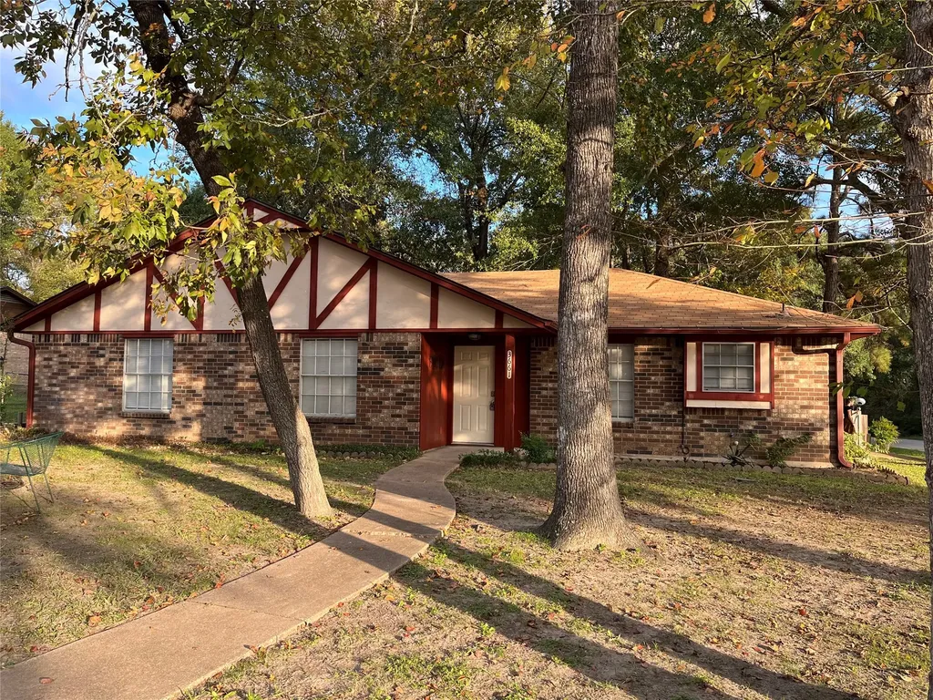 3661 Youpon Street Huntsville TX 77340