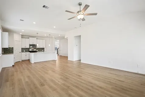 6005 Mockingbird Lodge Lane Pearland TX 77584