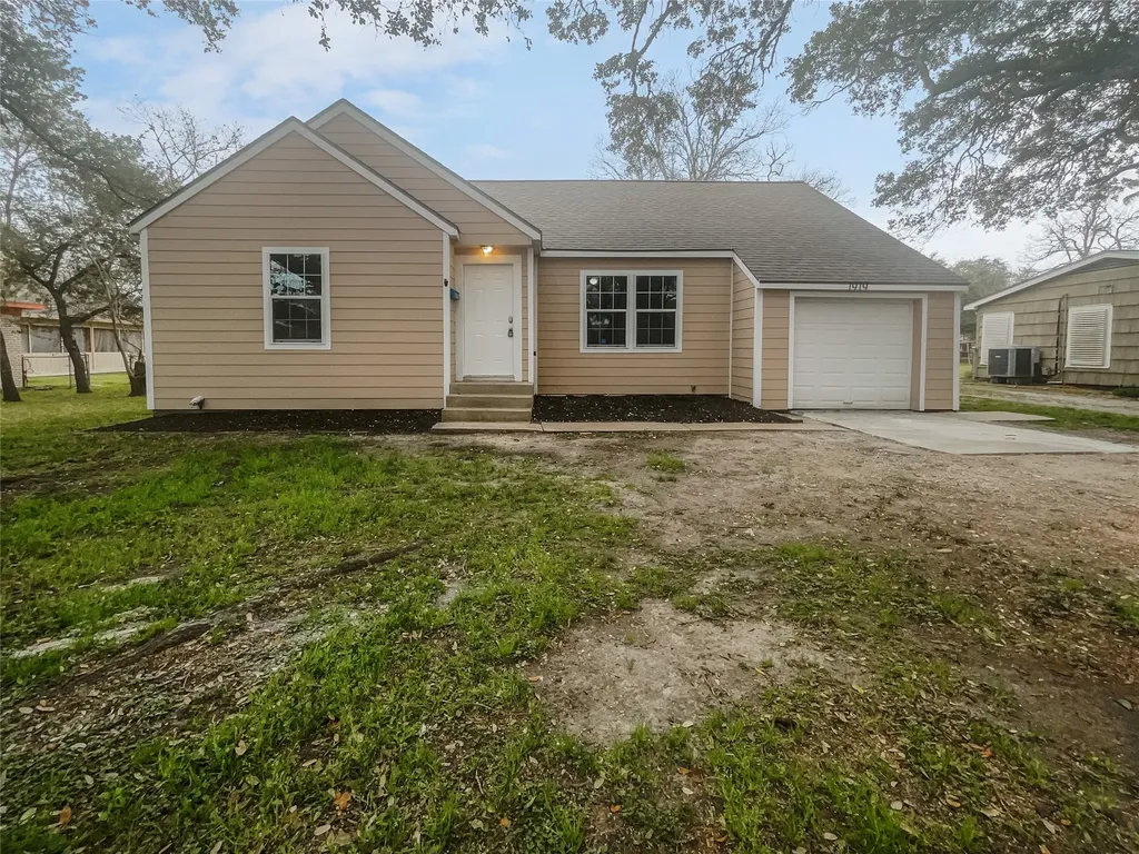 1919 Oaklawn Drive La Marque TX 77568