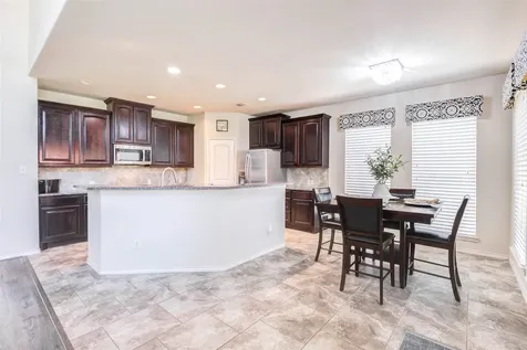 2718 Ginger Cove Lane Pearland TX 77584