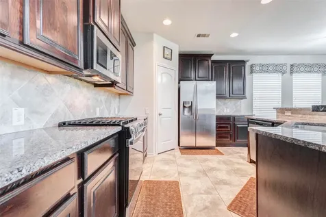 2718 Ginger Cove Lane Pearland TX 77584