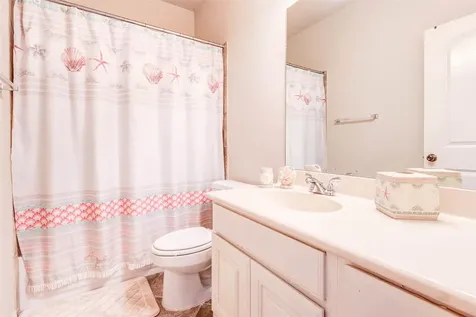 2718 Ginger Cove Lane Pearland TX 77584