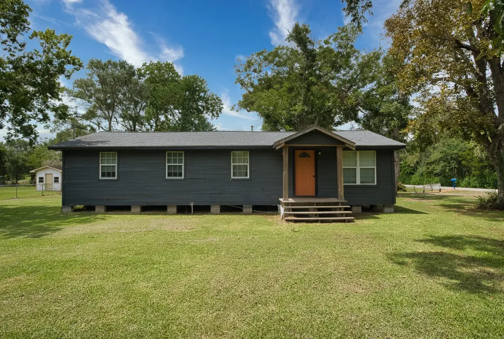 111 Georgia Street Brazoria TX 77422