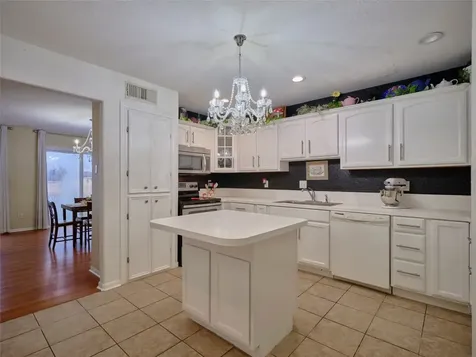 1817 Veranda Drive West Columbia TX 77486