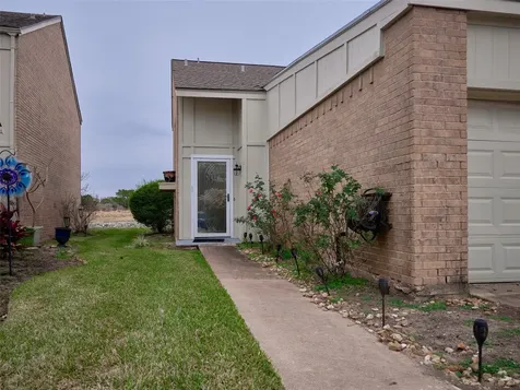 1817 Veranda Drive West Columbia TX 77486