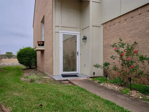 1817 Veranda Drive West Columbia TX 77486