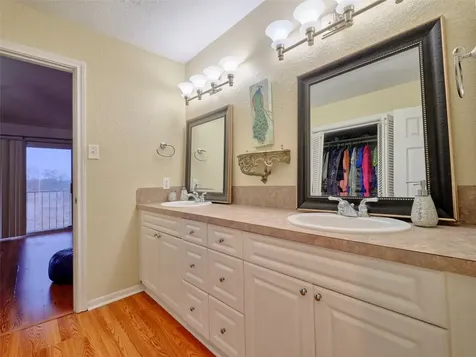 1817 Veranda Drive West Columbia TX 77486