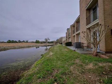 1817 Veranda Drive West Columbia TX 77486