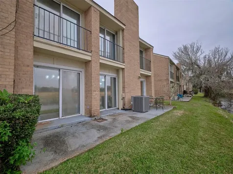 1817 Veranda Drive West Columbia TX 77486