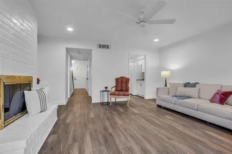 10355 Longmont Drive Houston TX 77042