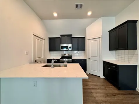 106 Road 51030 Cleveland TX 77327