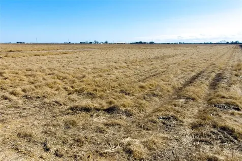 4427 Polak Road Wallis TX 77485